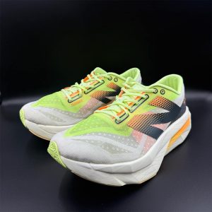 U2U洗鞋真實效果圖3-New Balance